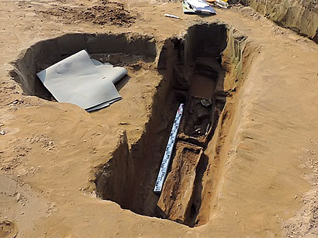 Порядка десяти гробов, обернутых берестой, нашли археологи из Пермского государственного национального исследовательского университета при проведении раскопок в центре Перми