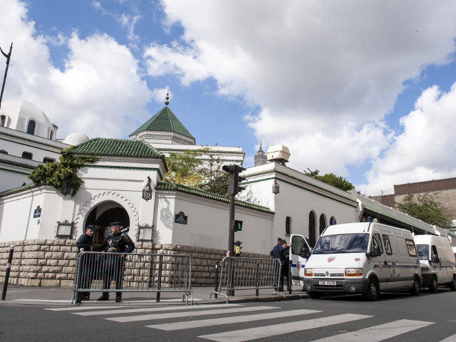 Во Франции арестован военнослужащий, планировавший вооруженное нападение на одну из мечетей страны