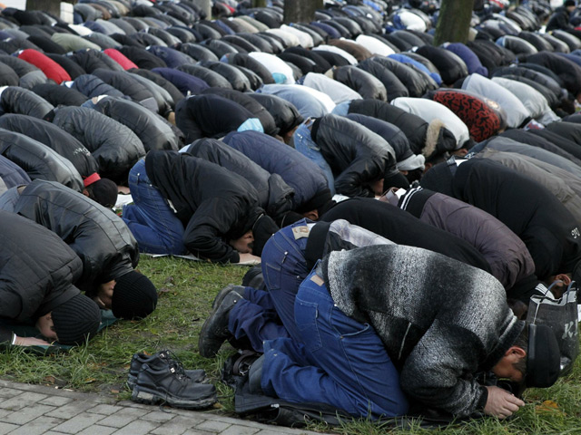 Мусульманские молельни в московских парках могут быть созданы только с согласия горожан