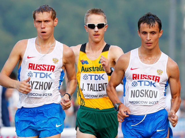 21-летний россиянин Михаил Рыжов завоевал серебряную медаль московского чемпионата мира по легкой атлетике, показав второй результат в соревнованиях по спортивной ходьбе на марафонской дистанции в 50 километров
