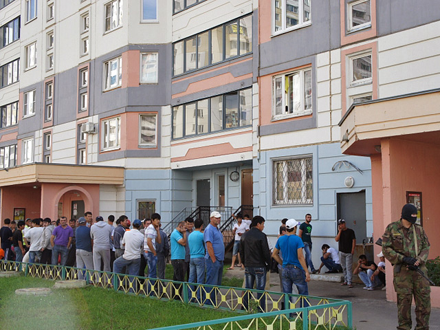 Полиция задержала в Московской области около двух тысяч иностранных граждан, которые работали без необходимых разрешений
