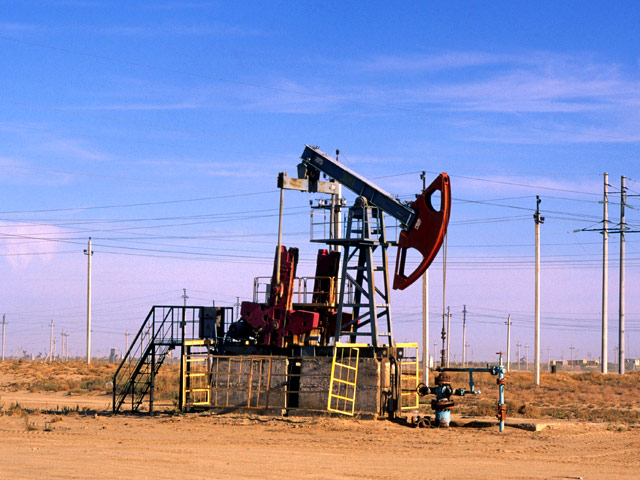 Осенью Казахстан может столкнутся с проблемой нехватки высокооктанового бензина. Дефицит топлива в стране возник из-за задержки начала переработки казахстанской нефти в Китае