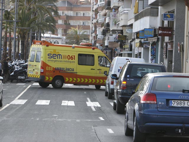В курортном городке в Испании найдено тело россиянина с перерезанным горлом