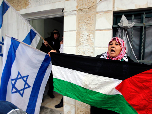 Израиль и Палестинская автономия провели во вторник третий раунд мирных переговоров, в конце июля возобновившихся после трехлетнего перерыва