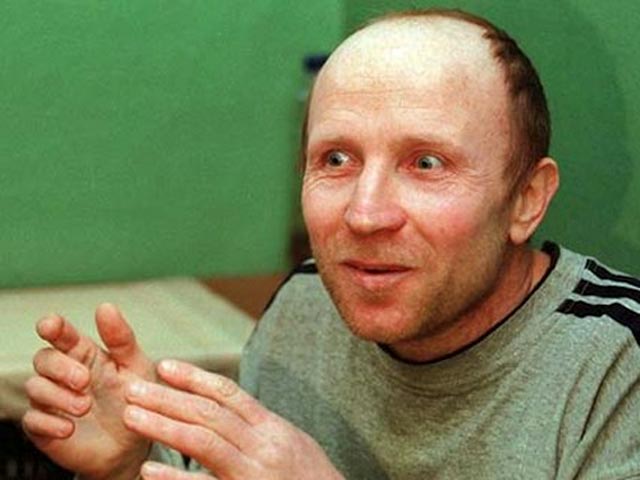 В житомирской тюрьме умер маньяк по прозвищу "Украинский зверь" и "Терминатор" - Анатолий Оноприенко, который в 1996 году был осужден к пожизненному заключению за убийство 52 человек