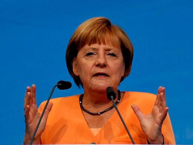 Канцлер Германии Ангела Меркель уверена, что Греции нельзя было разрешать вступать в еврозону в 2001 году