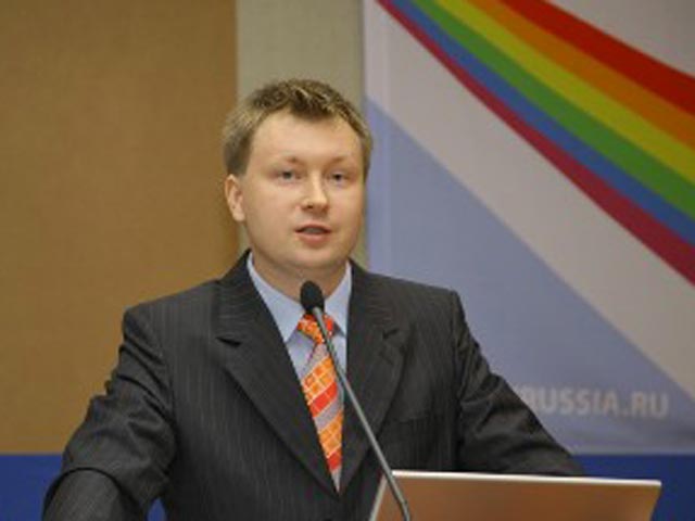 Лидер российских геев Николай Алексеев объявил, что покидает ЛГБТ-движение. "Я ухожу из ЛГБТ-активизма навсегда", - написал он на свое страничке в соцсети "Вконтакте"
