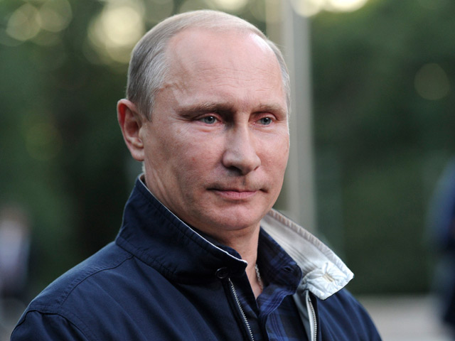 Президент России Владимир Путин посетил строящийся на острове Русский во Владивостоке океанариум