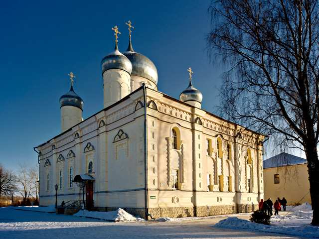 Память патриарха Алексия II увековечили в древнерусском Зверине монастыре в Великом Новгороде