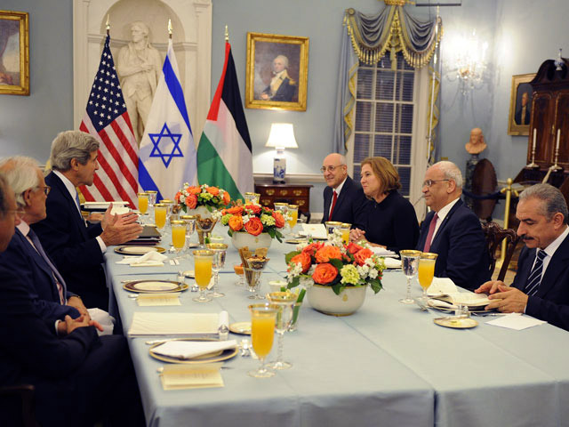 Очередной раунд мирных переговоров Израиля и Палестины состоялся в минувшие выходные