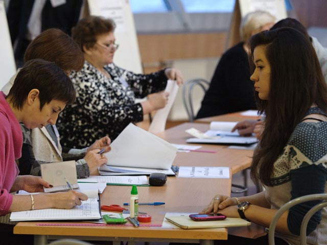 Территориальные избирательные комиссии Москвы распространяют по участковым избирательным комиссиям документ без подписи, требующий строго-настрого соблюдать избирательный закон