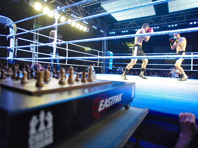 Чемпионат мира по шахбоксу 2013 года пройдет 28 ноября в Москве. В соревнованиях примут участие восемь представителей этого набирающего всемирную популярность вида спорта в четырех весовых категориях