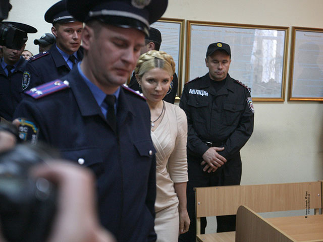 Бывшая премьер-министр Украины Юлия Тимошенко в скором времени сможет покинуть родную страну и отбыть на лечение в Германию