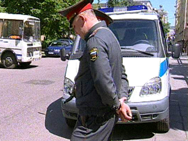 В Московской области следователи приблизились к разгадке в деле о таинственном исчезновении четырех дачников в 2004 году. Трупы пропавших, среди которых был студент-таможенник, найдены в салоне утопленного в пруду автомобиля