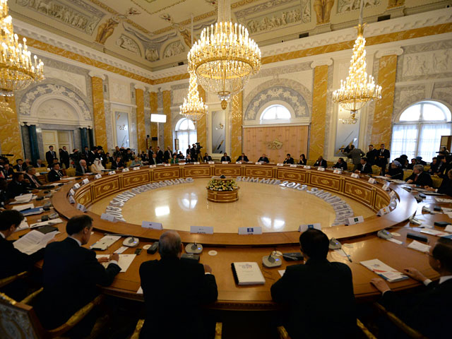  Одиннадцать стран "Большой двадцатки" по итогам саммита в Санкт-Петербурге заявили, что поддерживают действия США по Сирии даже в отсутствие мандата Совета безопасности ООН