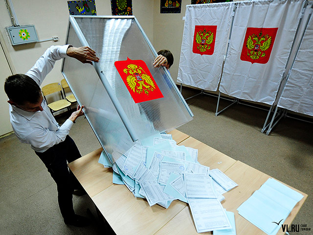 Одними из первых в Единый день голосования завершились выборы мэра Владивостока. Прошли они при крайне низкой явке.
