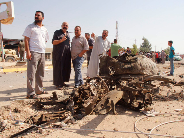 Три взрыва прогремели в заминированных автомобилях в городе Баакуба в 50 км к востоку от Багдада