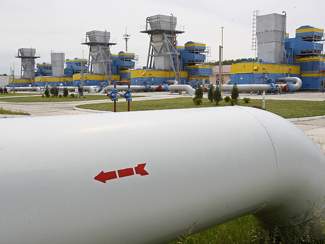Украина согласилась довести объем газа в своих подземных хранилищах к 1 ноября до 18 млрд кубометров. Сегодня в ПХГ на Украине накоплено 14,139 млрд кубометров газа