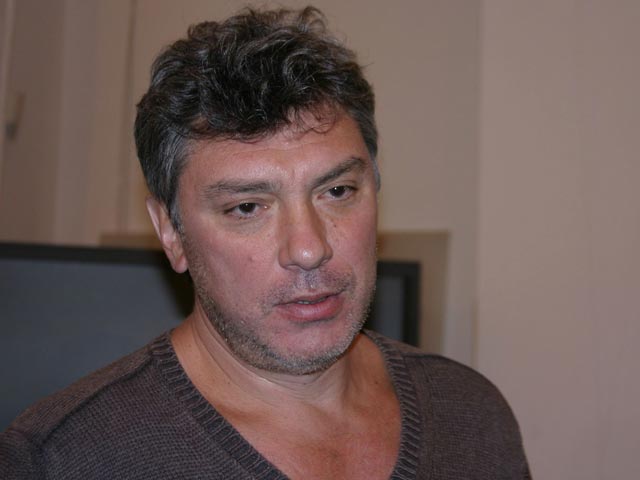 Один из лидеров оппозиции Борис Немцов намерен работать в составе думы Ярославской области, куда был избран депутатом по списку партии РПР-ПАРНАС. Соответствующее заявление он подал в облдуму в среду