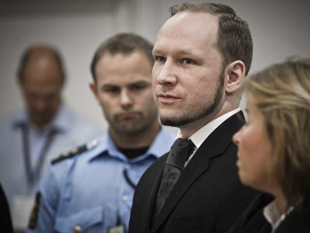 Норвежский террорист Андерс Беринг Брейвик, убивший 77 человек в 2011 году, принят в Университет Осло