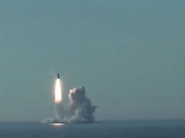 Расследование причин неудачного пуска межконтинентальной баллистической ракеты "Булава" займет две недели
