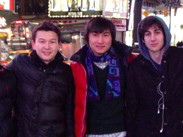 Кадырбаеву и Тажаякову было предъявлено обвинение в препятствовании правосудию при расследовании теракта в Бостоне и в сговоре с целью уничтожения улик