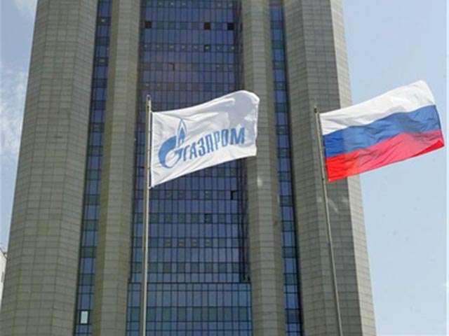 ОАО "Газпром" и Международная федерация футбола подписали соглашение на 2015-2018 годы, согласно которому компания получит статус официального партнера проводимых федерацией соревнований, включая чемпионат мира по футболу в 2018 году в России