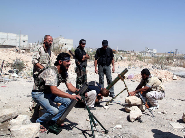 Среди сирийских повстанцев ведущую роль играют исламисты, джихадисты и сторонники "Аль-Каиды"