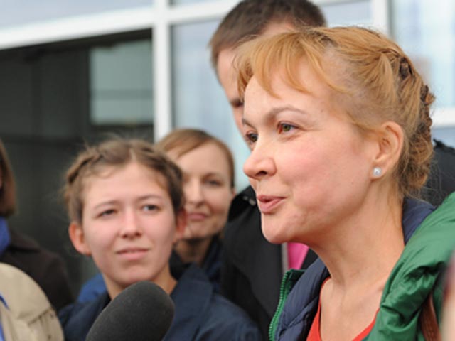 Ленинский районный суд, где в среду продолжились слушания по делу бывшего шеф-редактора информагентства URA.ru Аксаны Пановой, не удовлетворил ходатайство потерпевших о заключении ее под стражу