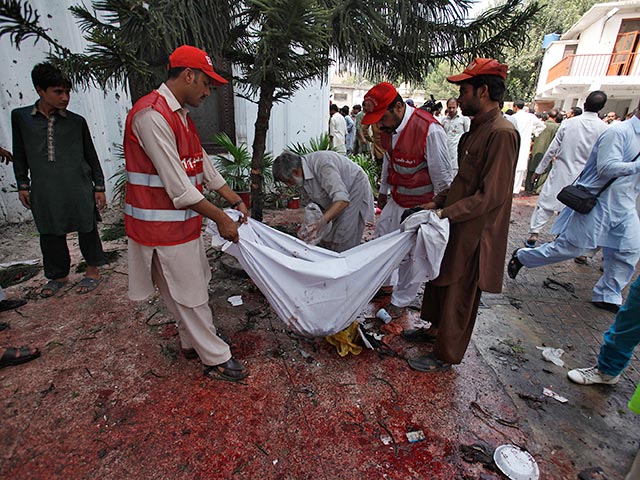 Число жертв теракта у христианской церкви в столице северо-западной пакистанской провинции Хайбер-Пахтунхва в городе Пешавар увеличилось до 72 человек
