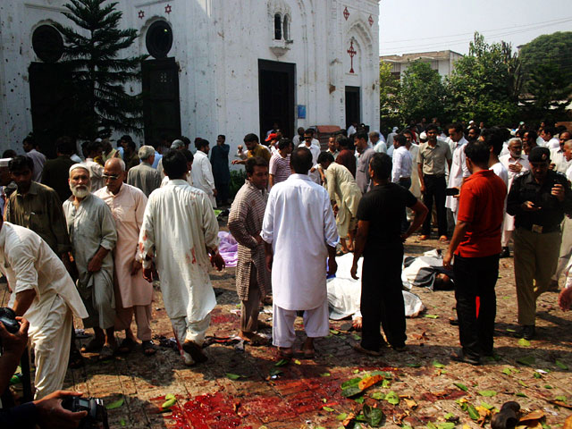 Число жертв теракта в христианской церкви в Пакистане выросло до 80