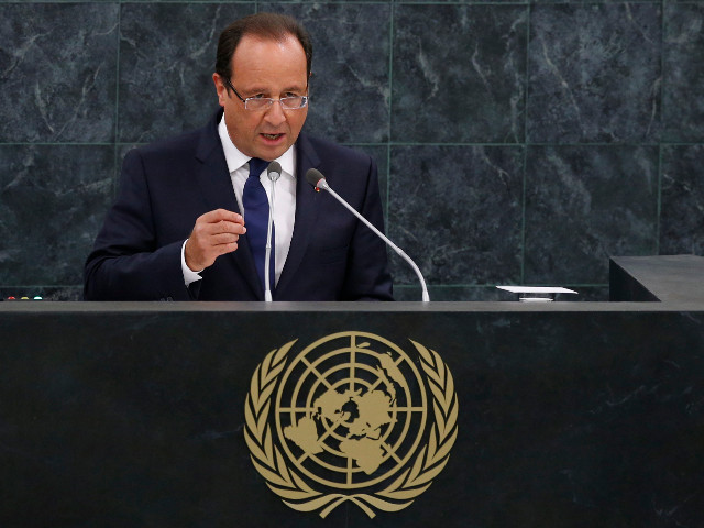 Президент Франции Франсуа Олланд выступил за скорейшее проведение конференции "Женева-2" по Сирии