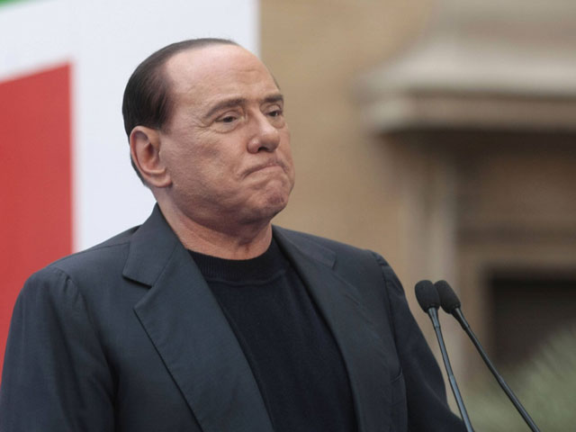 Берлускони признался, что из-за "травли" похудел на 11 килограммов и не спит уже 55 суток 