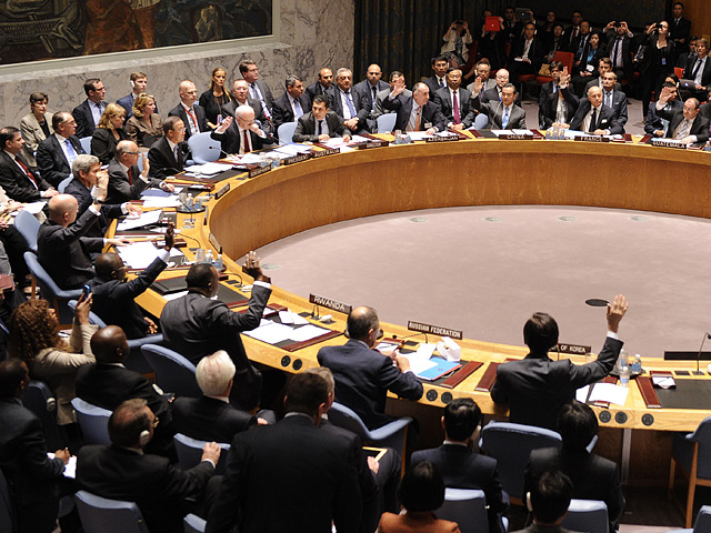 Базирующаяся в США международная правозащитная организация Human Rights Watch (HRW) подвергла критике принятую Совбезом ООН резолюцию по Сирии