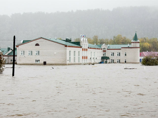 Уровень воды у Комсомольска-на-Амуре упал еще на 20 см. В Амурской области ситуация "контролируемая"
