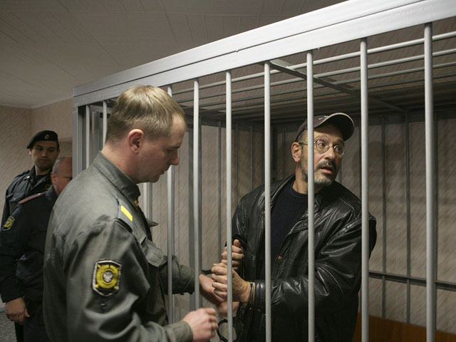 Суд отправил в СИЗО активиста Greenpeace Литвинова