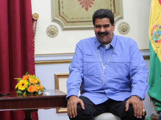 Президент Венесуэлы Николас Мадуро объявил о выдворении из страны трех американских дипломатов