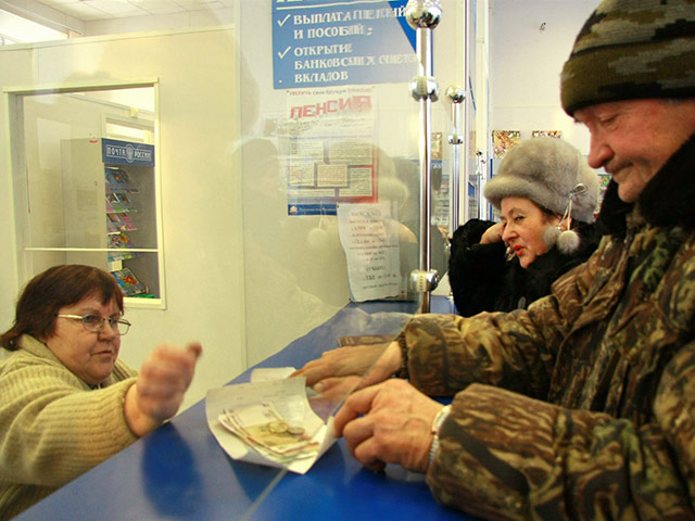 Заместитель министра труда и социальной защиты РФ Андрей Пудов рассказал журналистам, что его ведомство предлагает на два года продлить право выбора в пользу накопительной части пенсии