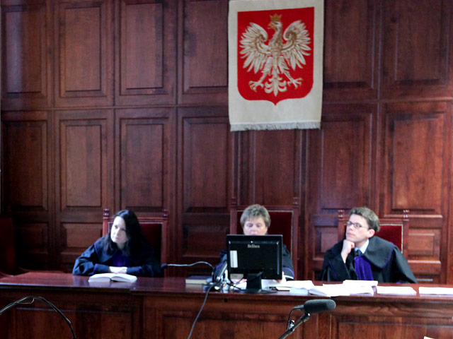В Окружном суде польской столицы начался суд над организаторами беспорядков во время чемпионата Европы по футболу, проходившего в Польше в 2012 году. Первое заседание состоялось в открытом режиме