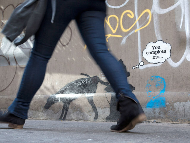 Бэнкси продолжает раскрашивать Нью-Йорк, невзирая на упорную борьбу местных граффитчиков