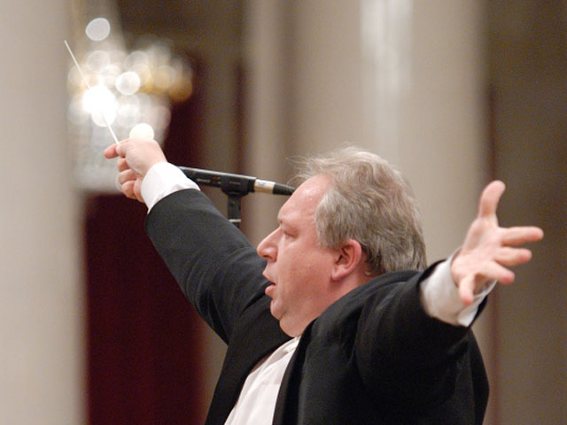 Экс-директор симфонического оркестра Петербурга считает конкурс на свою должность унизительным
