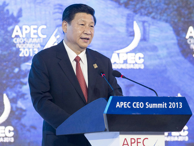 Отсутствие президента США на саммите АТЭС в Индонезии сделало ведущим лидером на встрече, посвященной усилению экономической интеграции, председателя КНР Си Цзиньпина