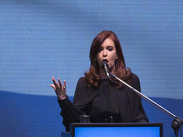 Лидеру Аргентины сделали операцию по удалению субдуральной гематомы, которая появилась в результате травмы головы, полученной Кристиной Фернандес еще в августе