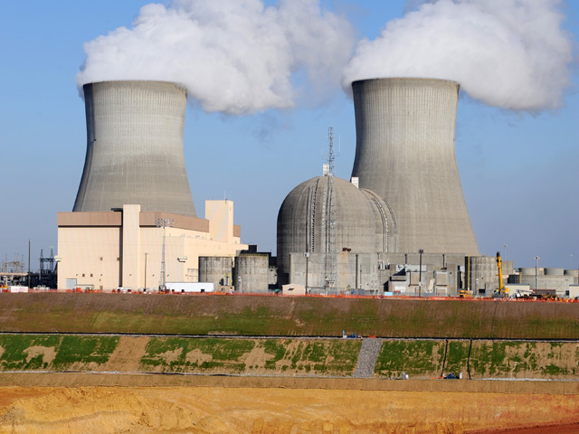 Около половины всей атомной энергии в США производится благодаря низкообогащенному урану, полученному в результате уничтожения 20 тысяч российских ядерных боеголовок и переработанному для топлива американских АЭС