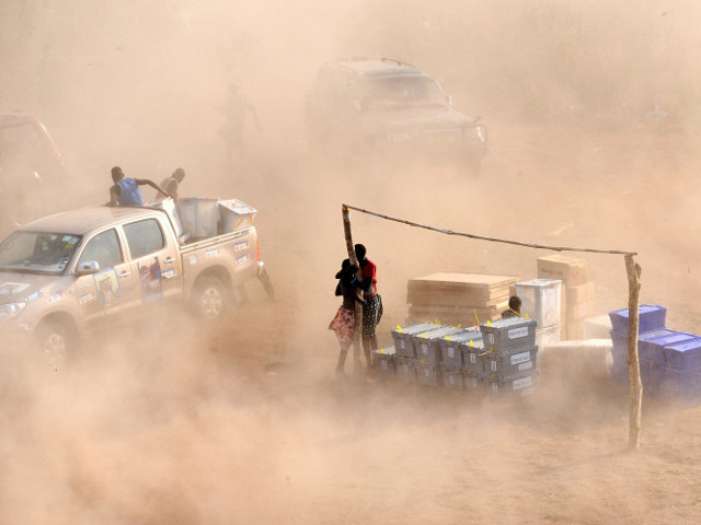 В суданской провинции Дарфур погибли три миротворца из Сенегала, еще один получил ранения: боевики напали на патруль совместной миссии ООН и Африканского союза