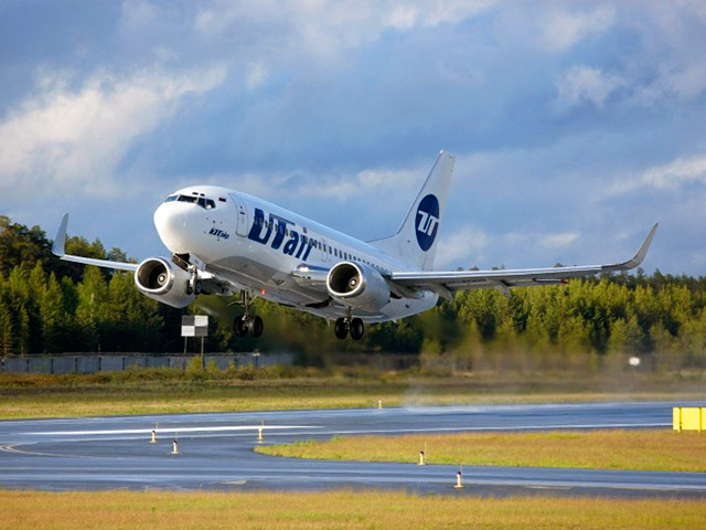 В международном аэропорту Сочи произошел инцидент с задымление пассажирского салона самолета типа Boeing авиакомпании UTair