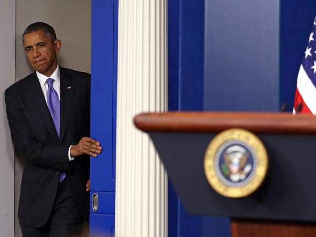 Президент США Барак Обама подписал одобренный Конгрессом законопроект, предусматривающий временное возобновление финансирования госучреждений и повышение лимита госдолга