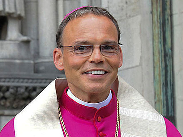 53-летний епископ Франц-Петер Тебарц-ван Эльст, глава католической епархии германского города Лимбург, расположенного неподалеку от Франкфурта-на-Майне прославился тем, что потратил на обустройство своей резиденции 31 млн евро