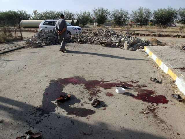 Жертвами серии взрывов в различных районах Ирака стал, по меньшей мере, 61 человек
