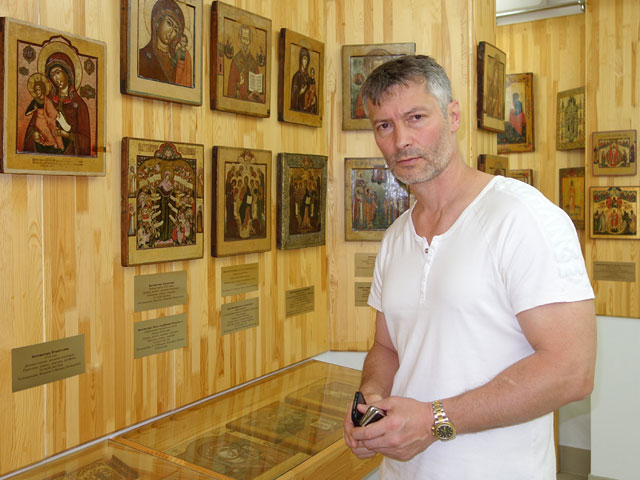 В Перми открывают наивное "Дело Ройзмана" из картин и икон из частного музея нового мэра Екатеринбурга